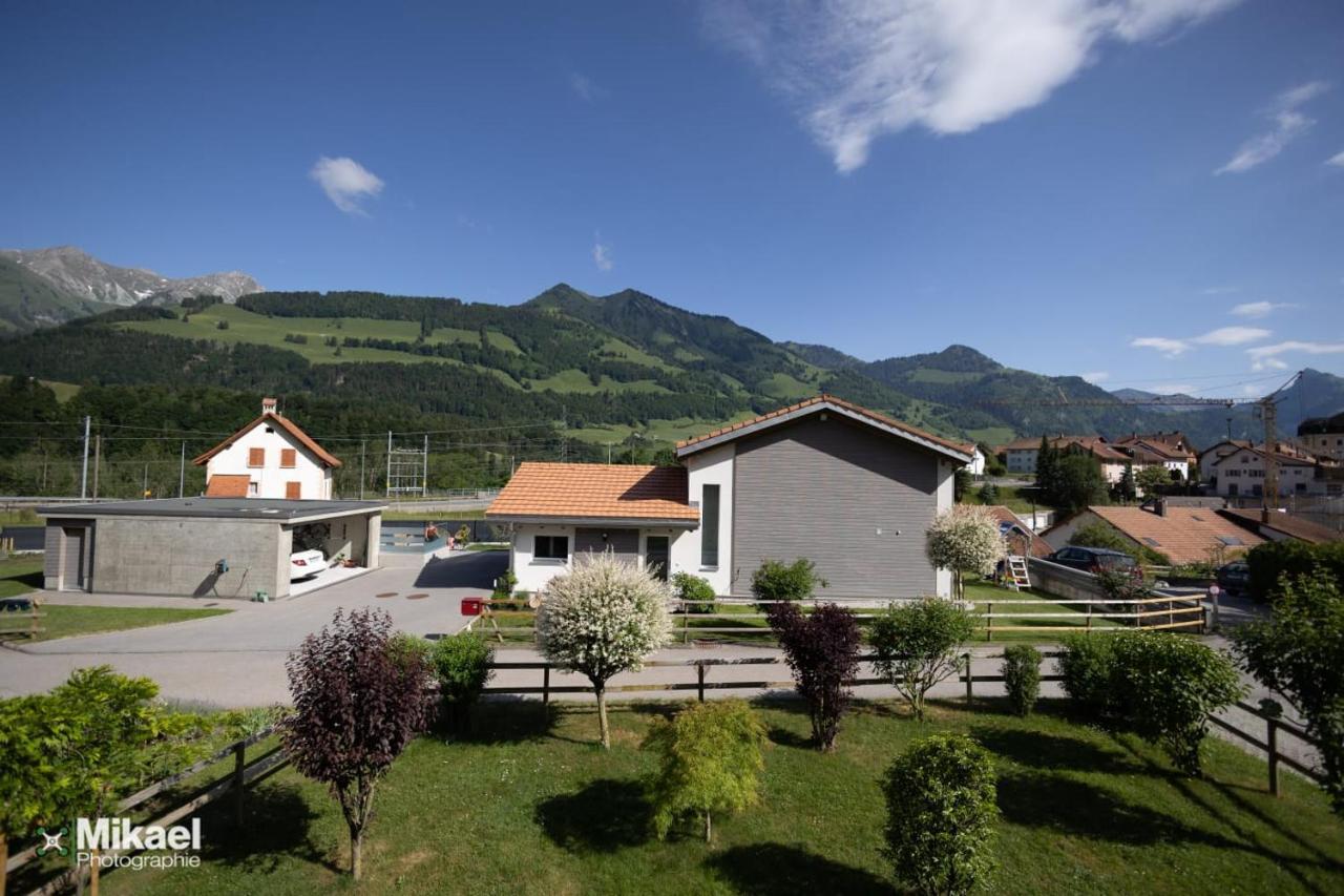 Gruyere Alpes Appartement 3 Chambres Bbq Parking Neirivue Ngoại thất bức ảnh